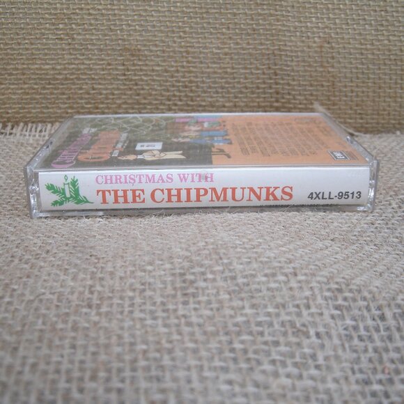 Christmas With the Chipmunks Cassette Tape - Picture 3 of 12